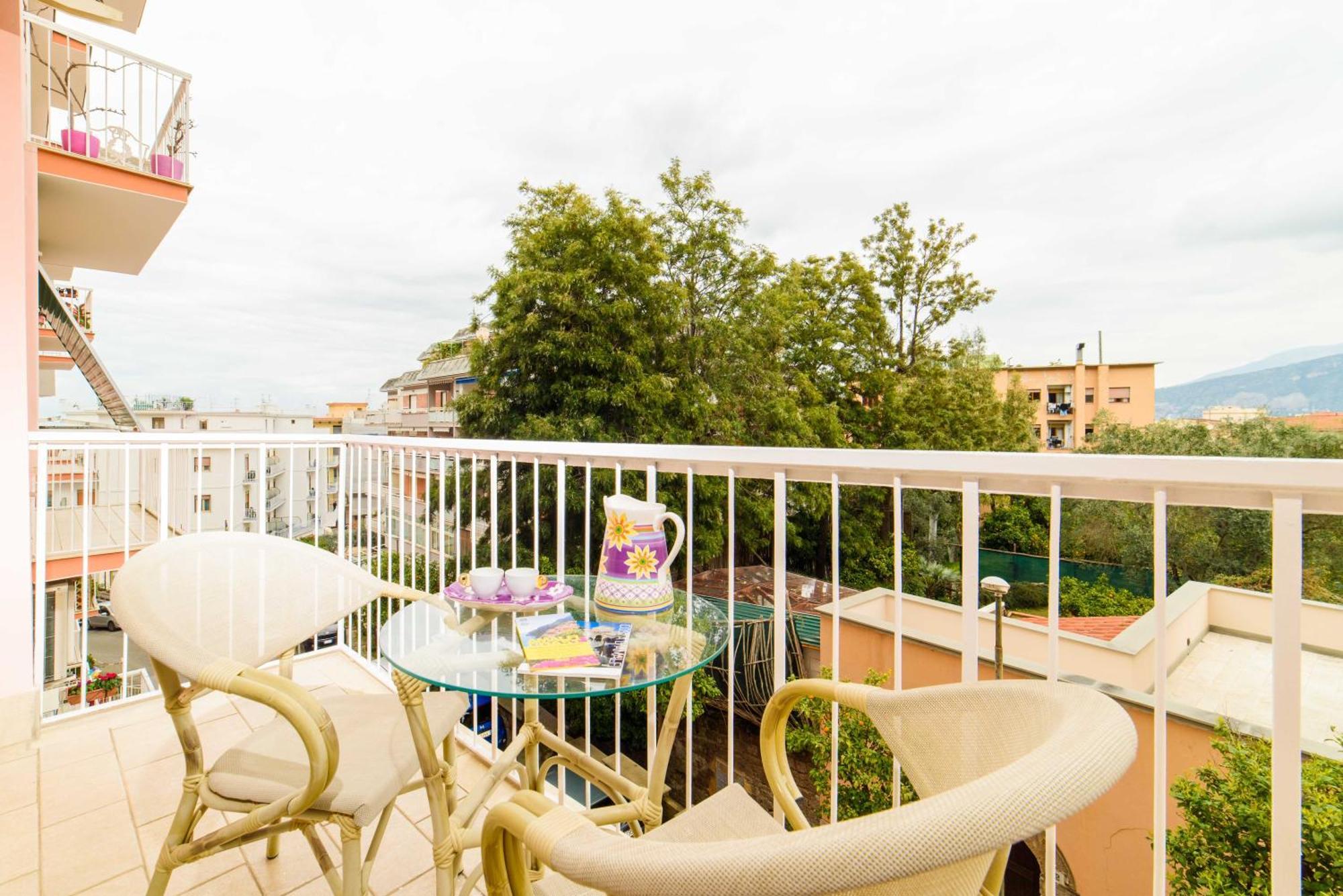 Estate4Home - L'Onda Viola Sorrento Exterior foto